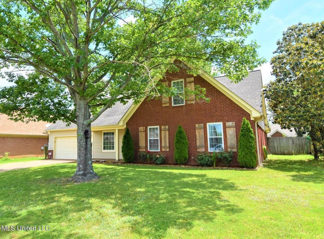 9062 Hickory Drive - Photo 1