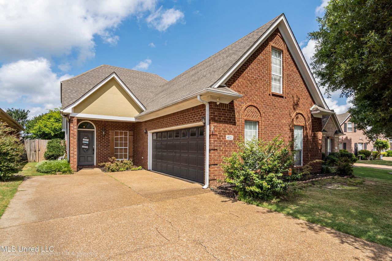 4521 Brighton Circle - Photo 1