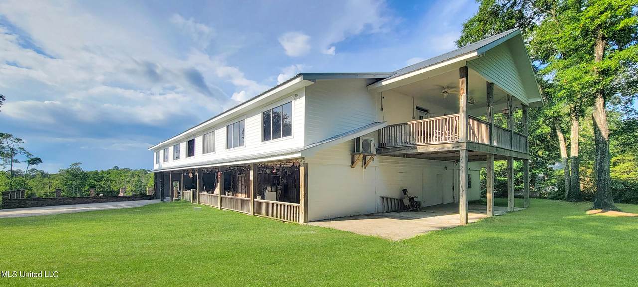 11111 Shorecrest Road - Photo 1