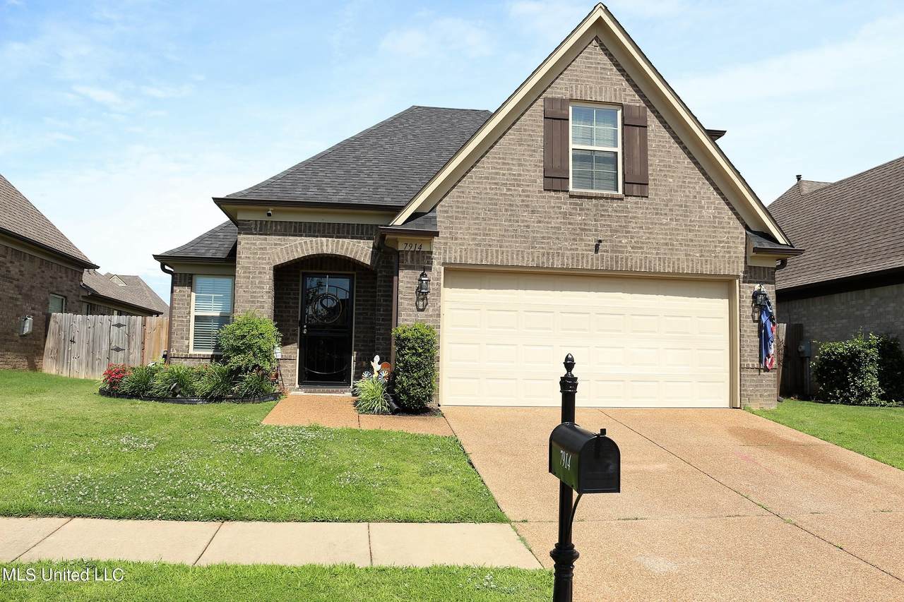 7914 Silverbell Street - Photo 1