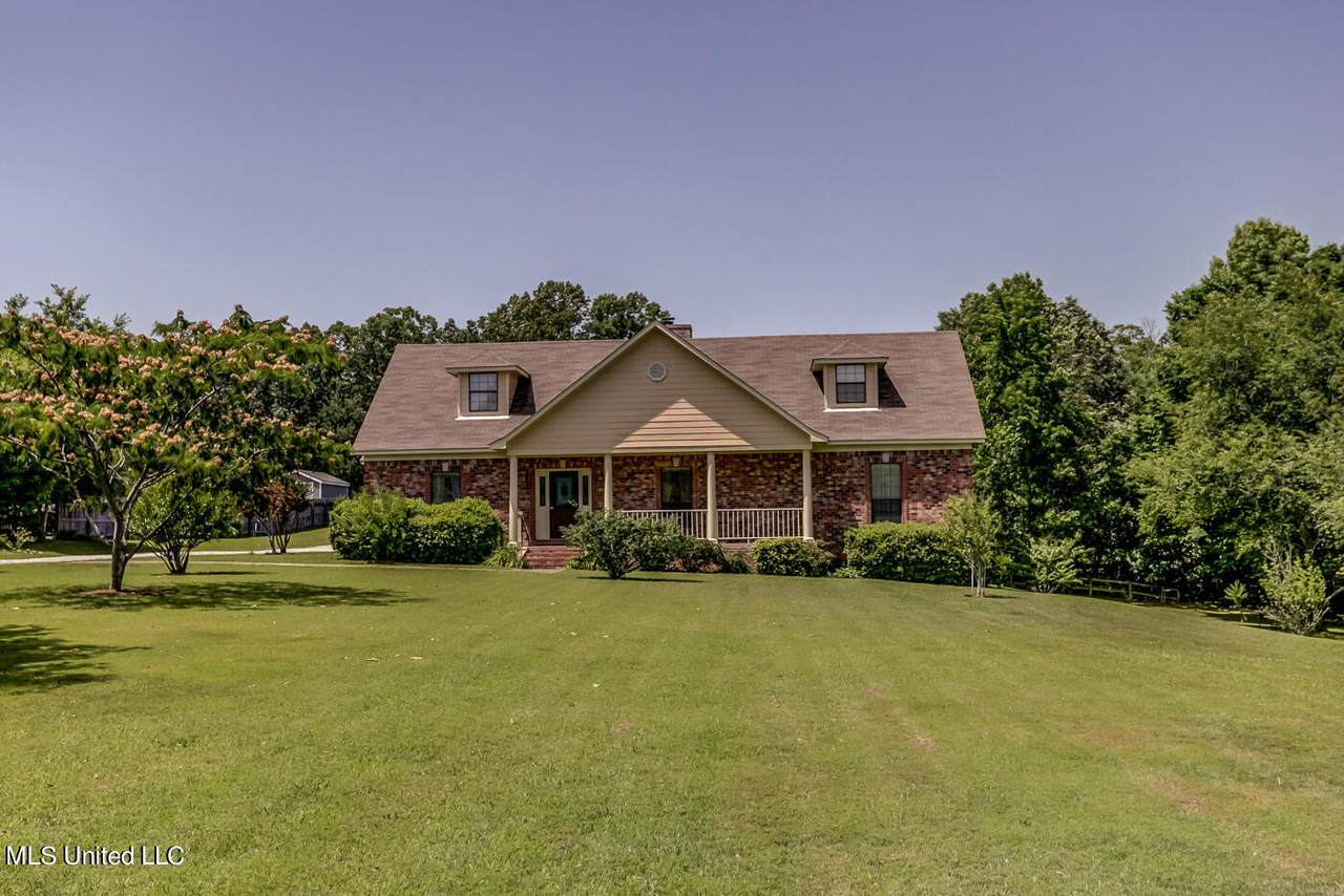 12860 Pine Crest Drive - Photo 1
