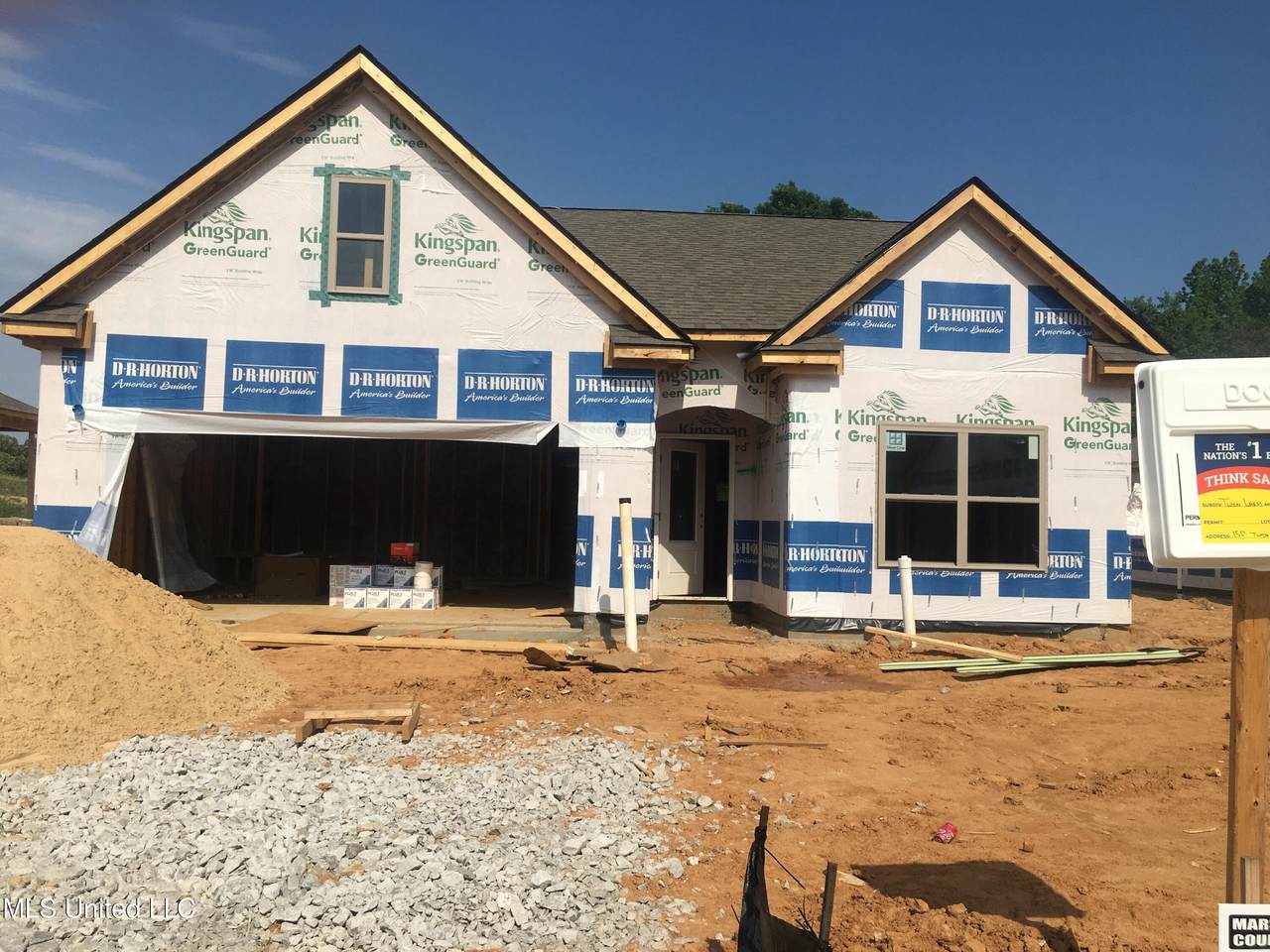 65 Twin Lakes Drive - Photo 1