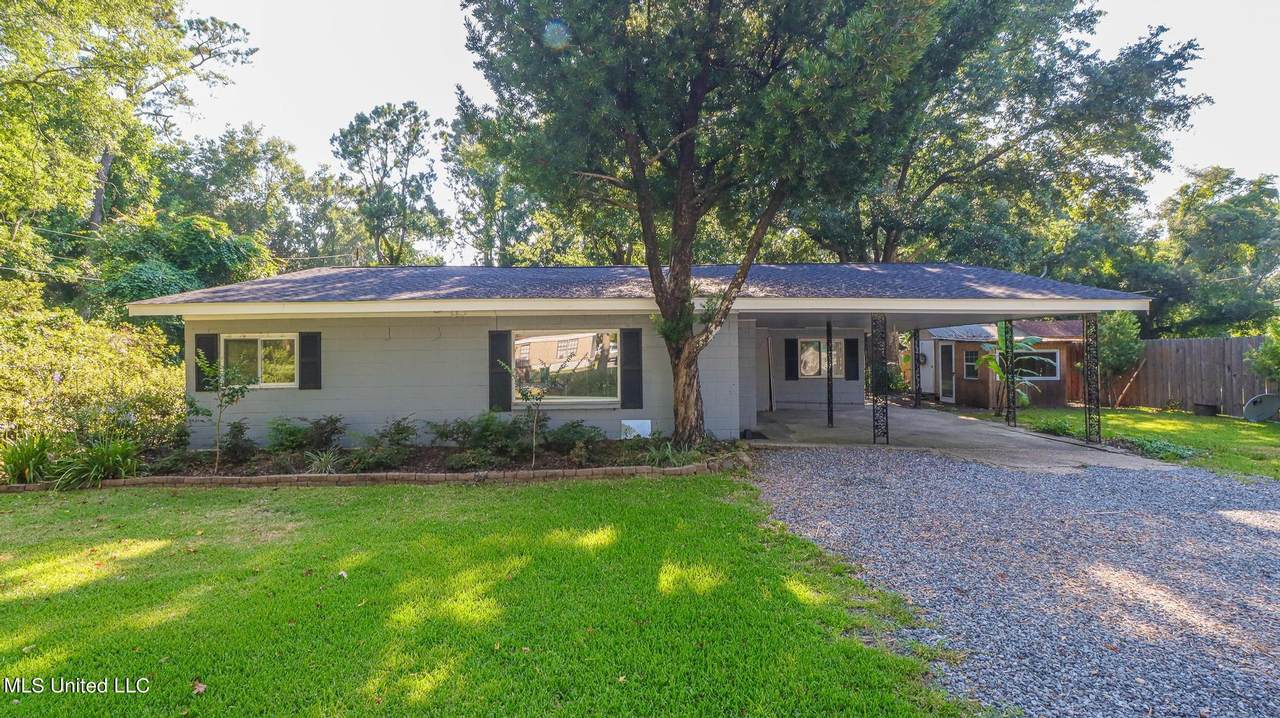 741 Highland Drive - Photo 1