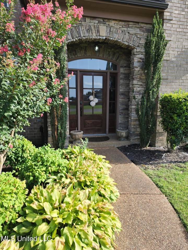 4881 Isabel Drive - Photo 1