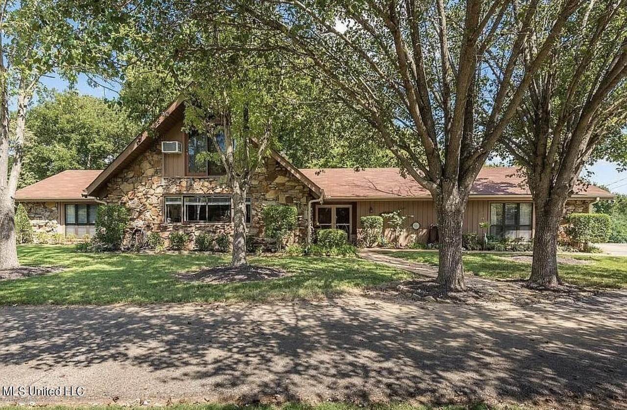 7735 Stateline Road - Photo 1