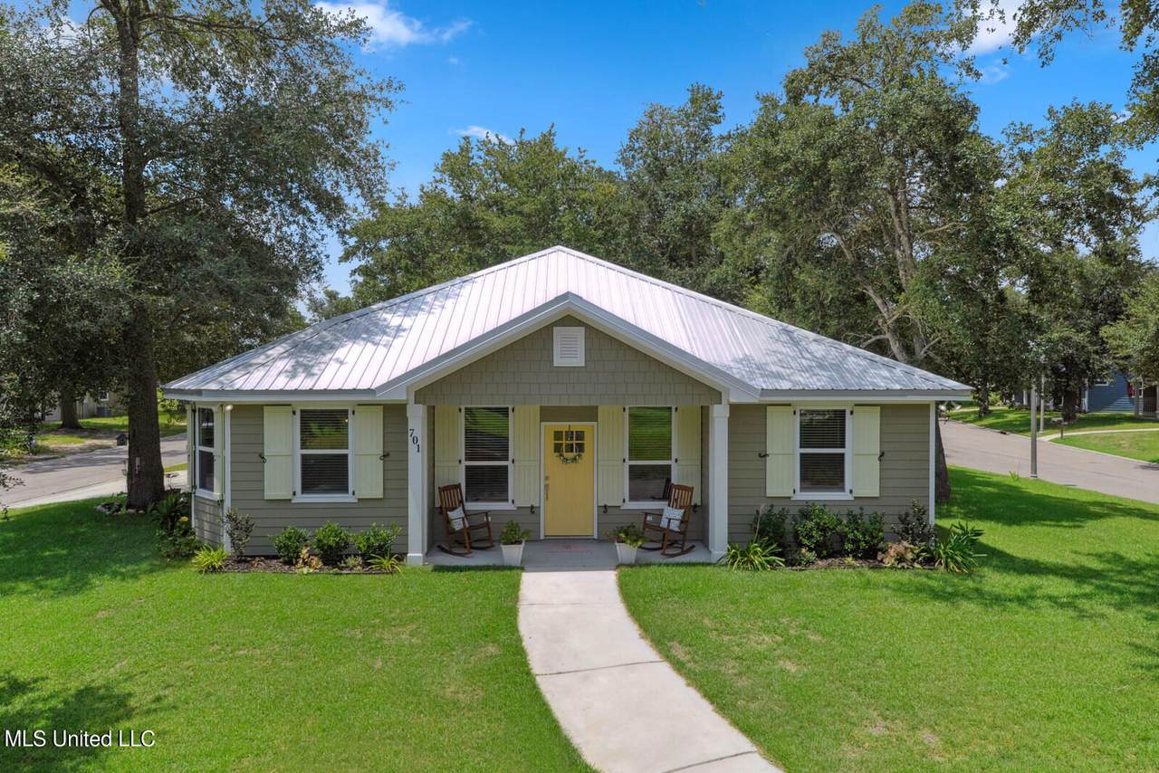 701 Bane Avenue - Photo 1
