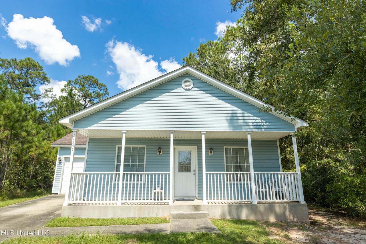 11553 Acorn Drive - Photo 1