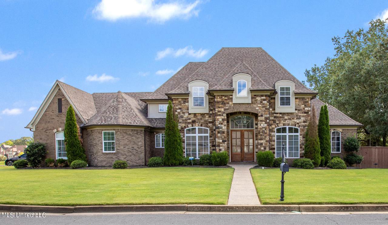 3804 Chancery Cove - Photo 1
