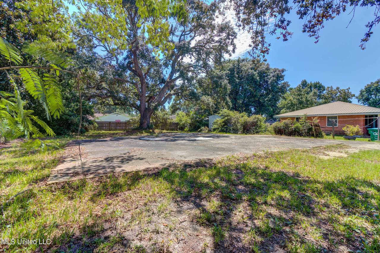 510 Odom Court - Photo 1