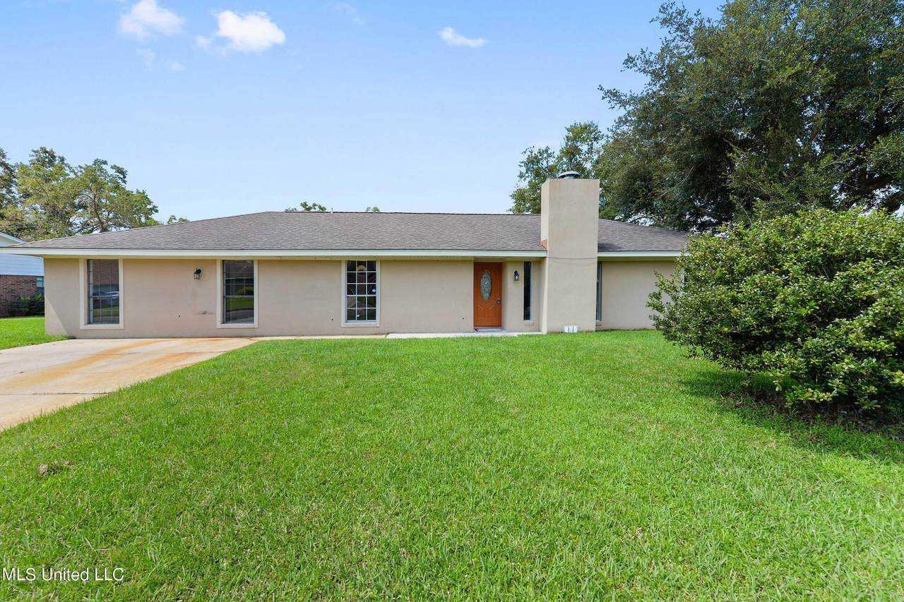 505 Tasha Drive - Photo 1