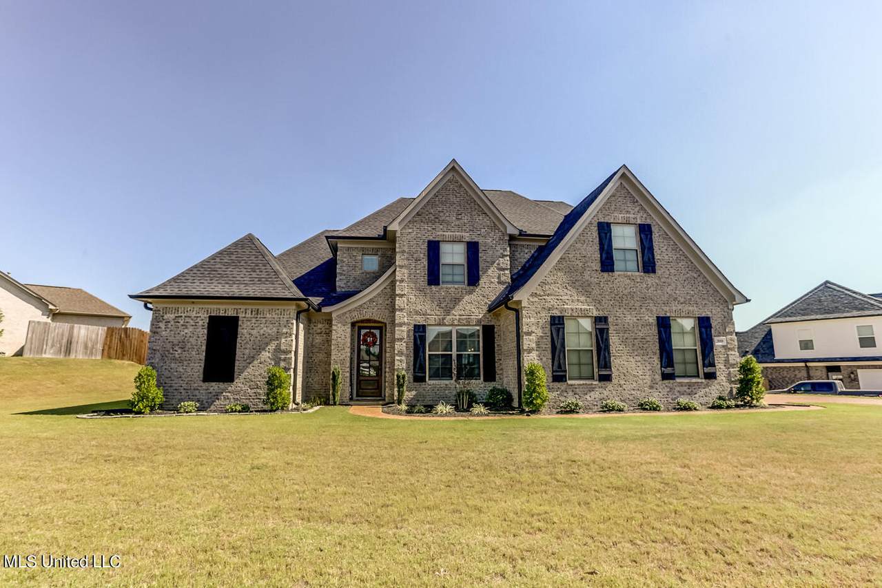 3088 Oliver Drive - Photo 1