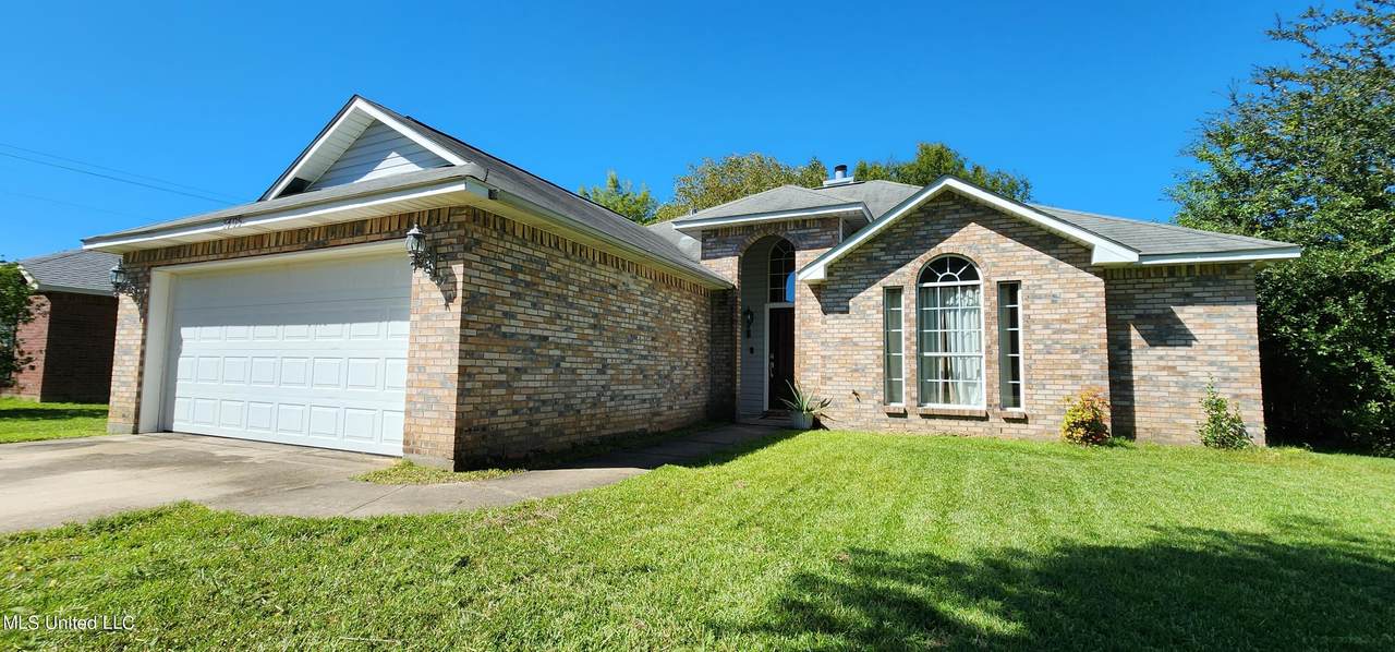 3405 7th Street - Photo 1