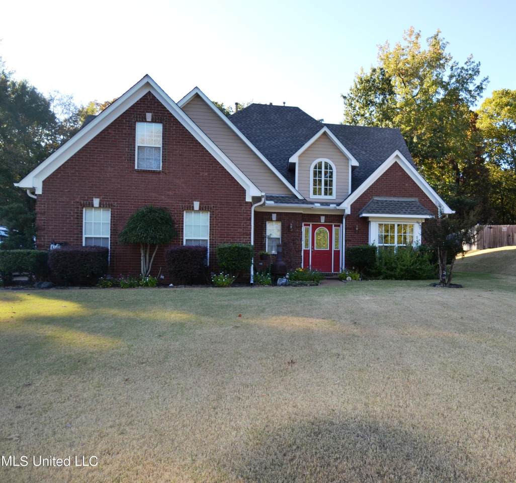 1975 Westwind Drive - Photo 1