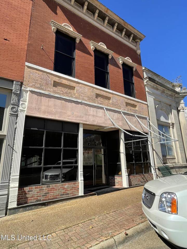 304 Main Street - Photo 1