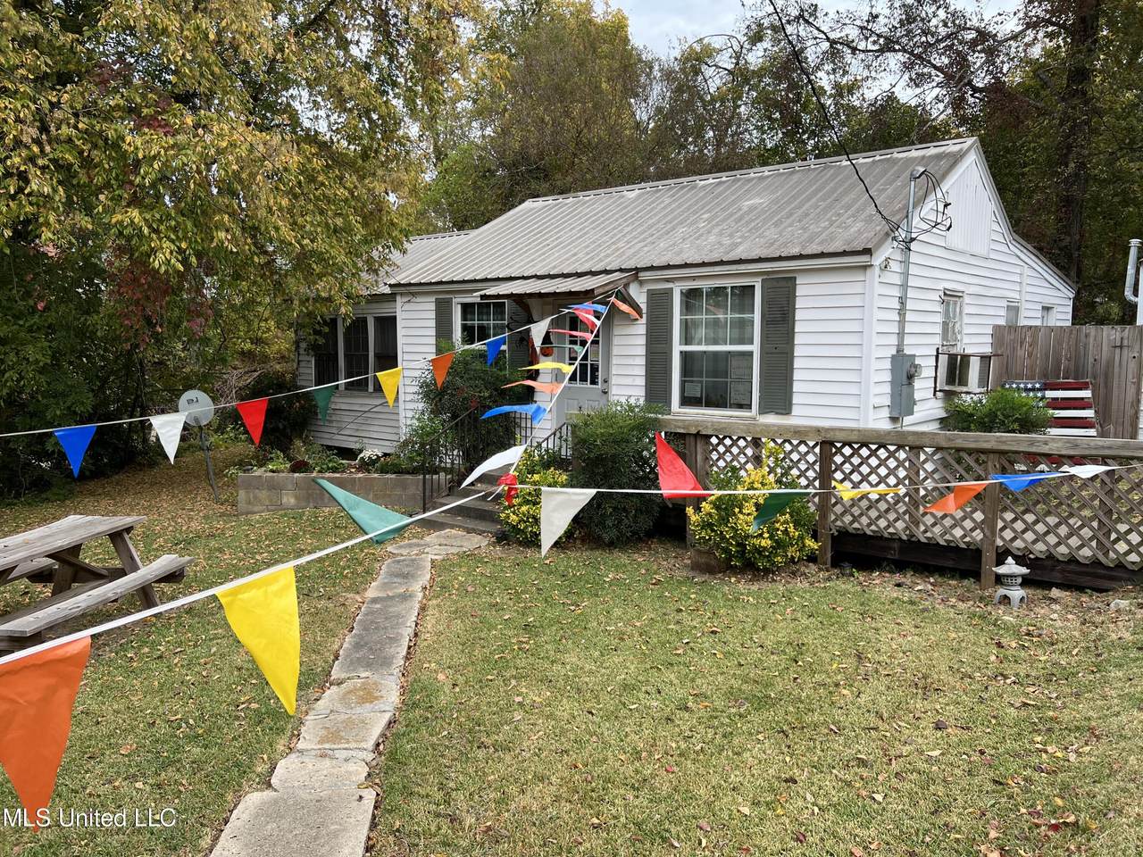 235 Washington Street - Photo 1