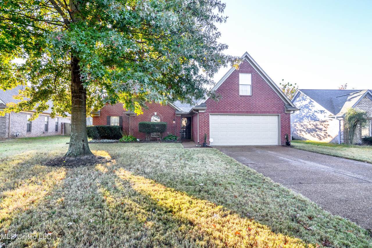 7927 Delta Lakes Boulevard - Photo 1