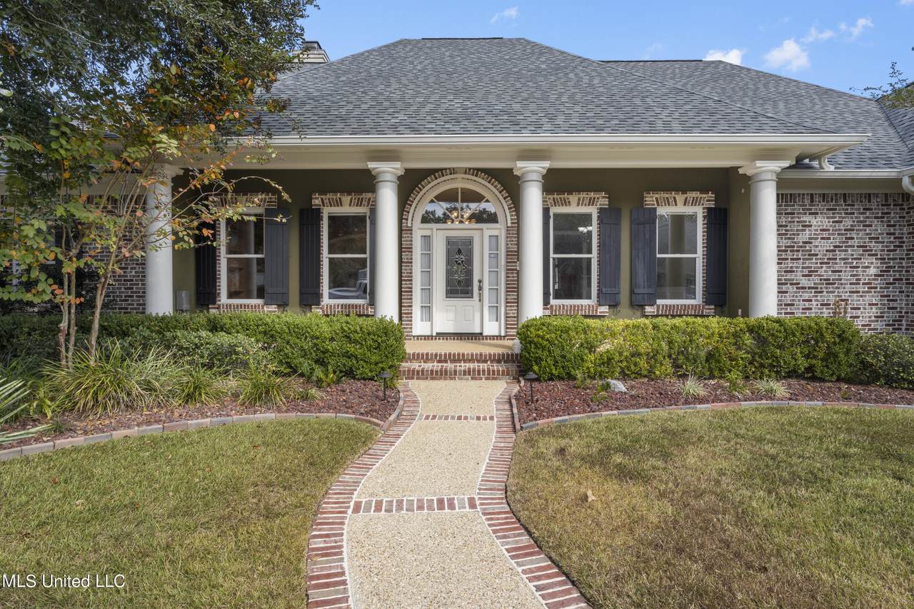7036 Rolling Green Drive - Photo 1