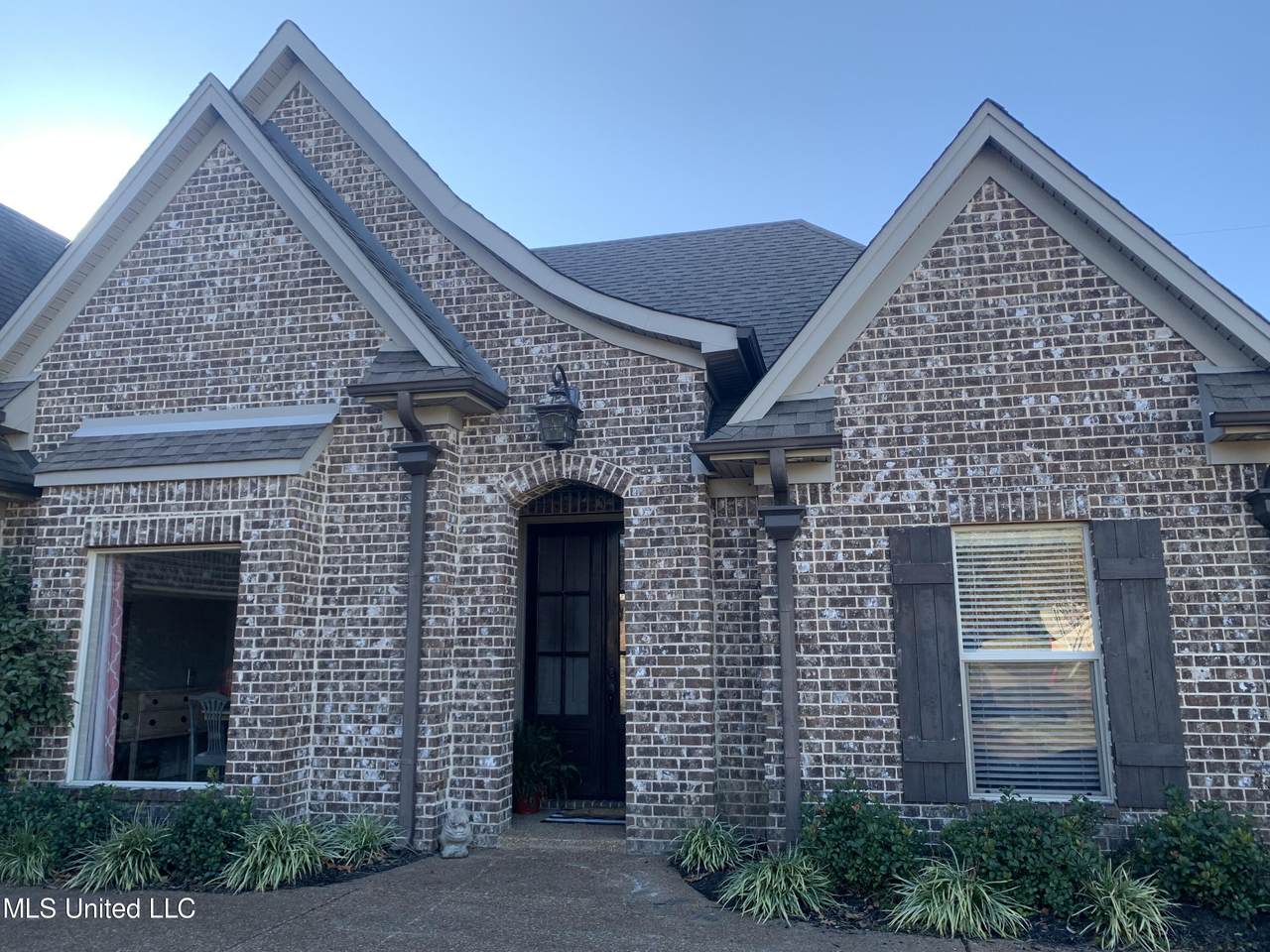 1859 Keenlan Drive - Photo 1