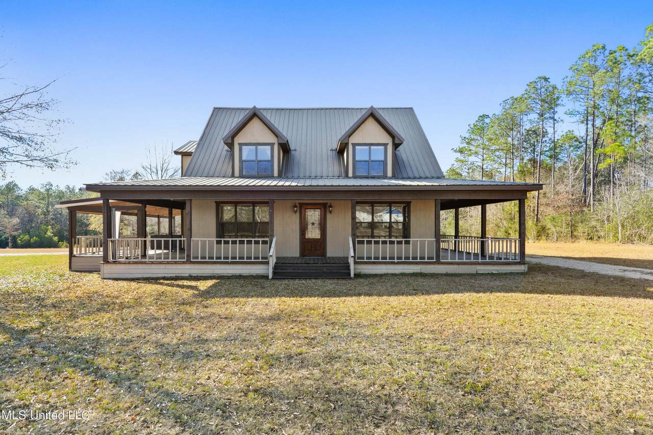 142 Daniels Way - Photo 1
