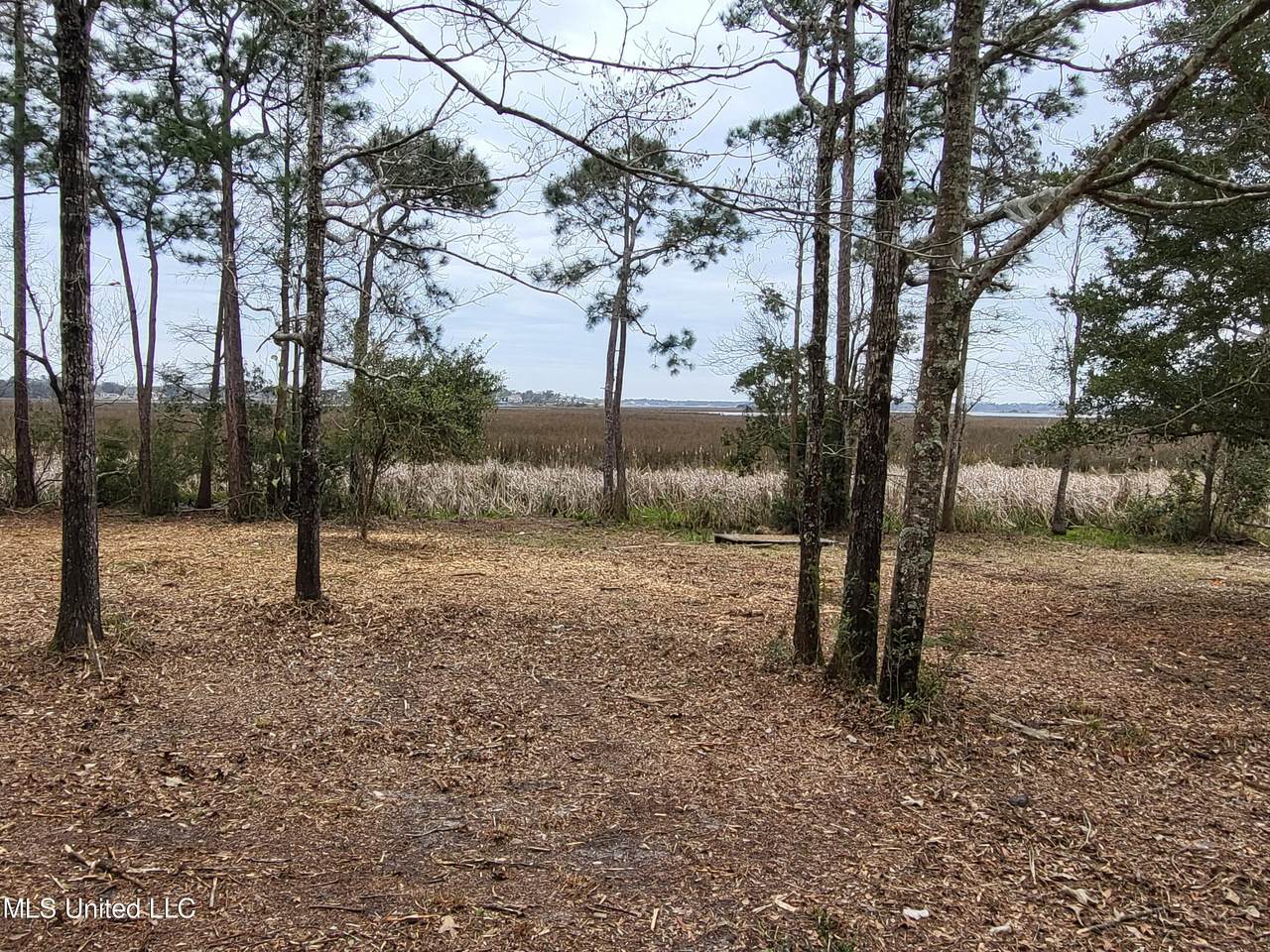https://bt-photos.global.ssl.fastly.net/united/orig_boomver_1_4037280-2.jpg