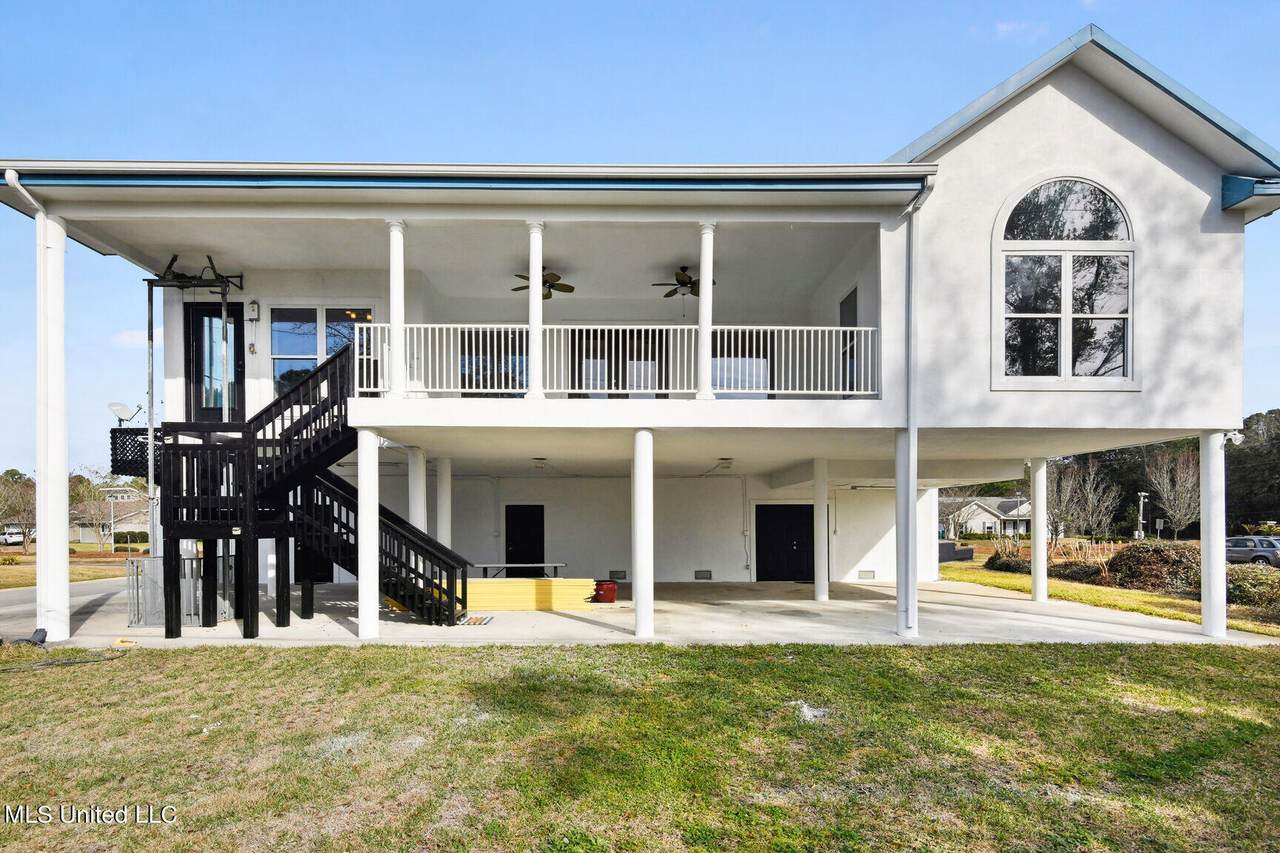 105 Timber Ridge Boulevard - Photo 1
