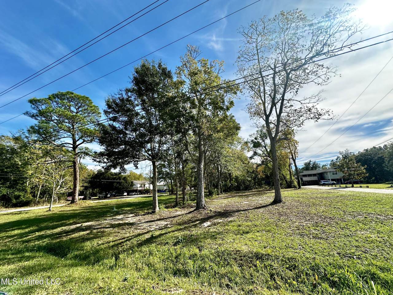 320 North Street - Photo 1