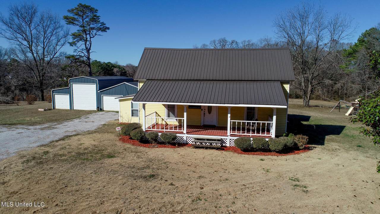 1403 County Road 121 - Photo 1