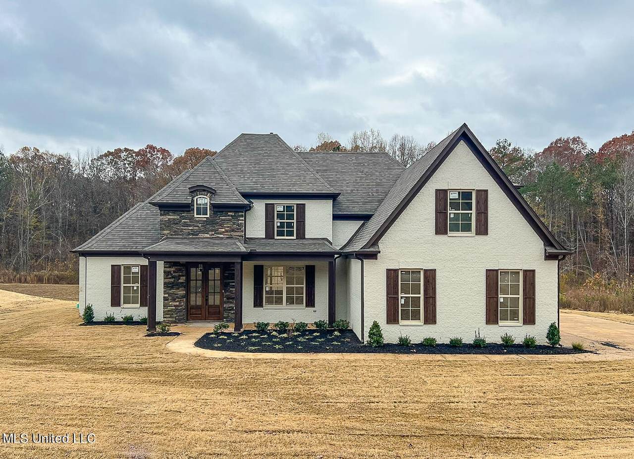 123 Poplar Lane - Photo 1