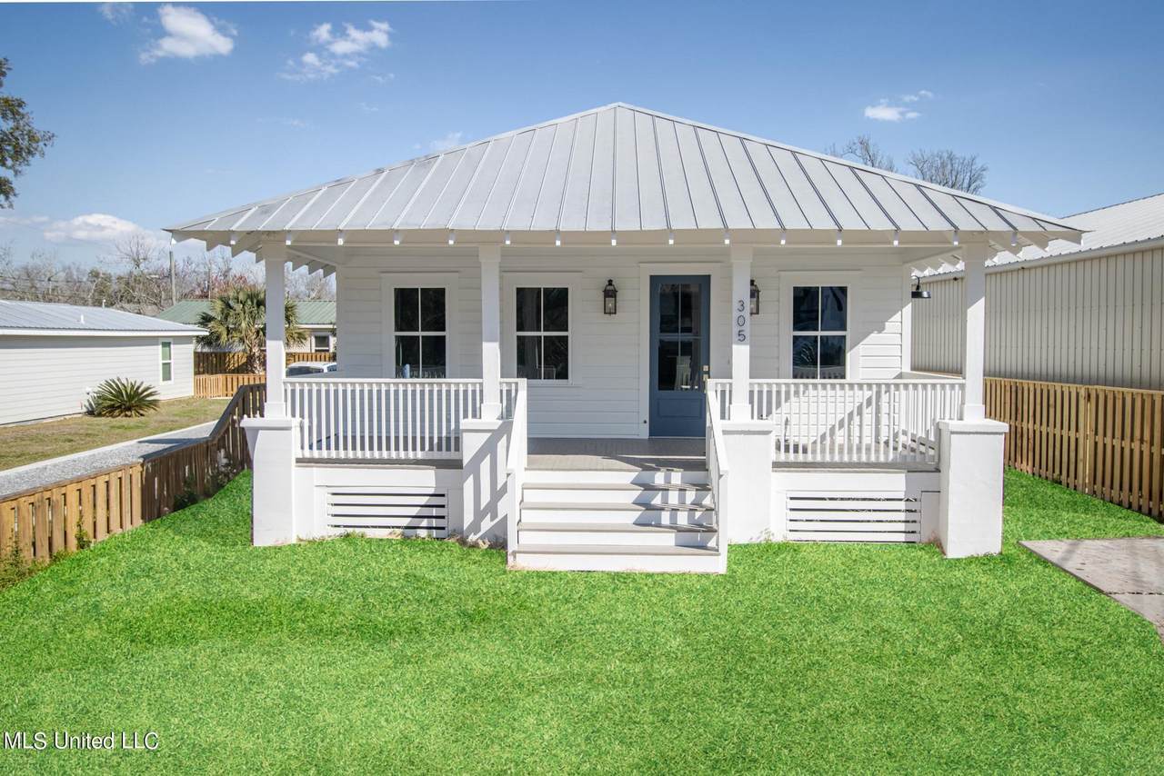 305 Third Street - Photo 1