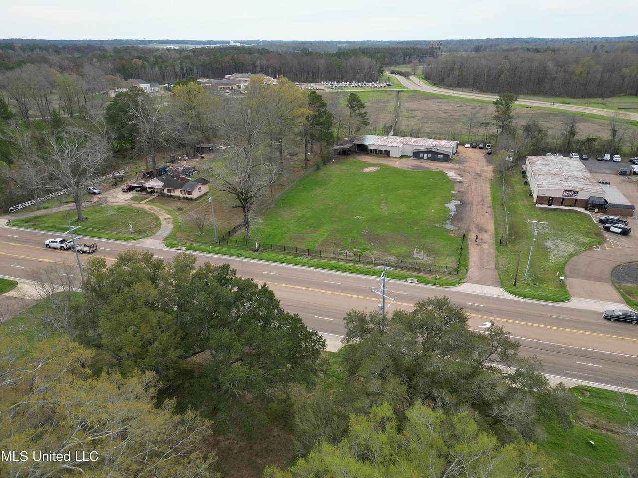 2650 Flowood Drive - Photo 1
