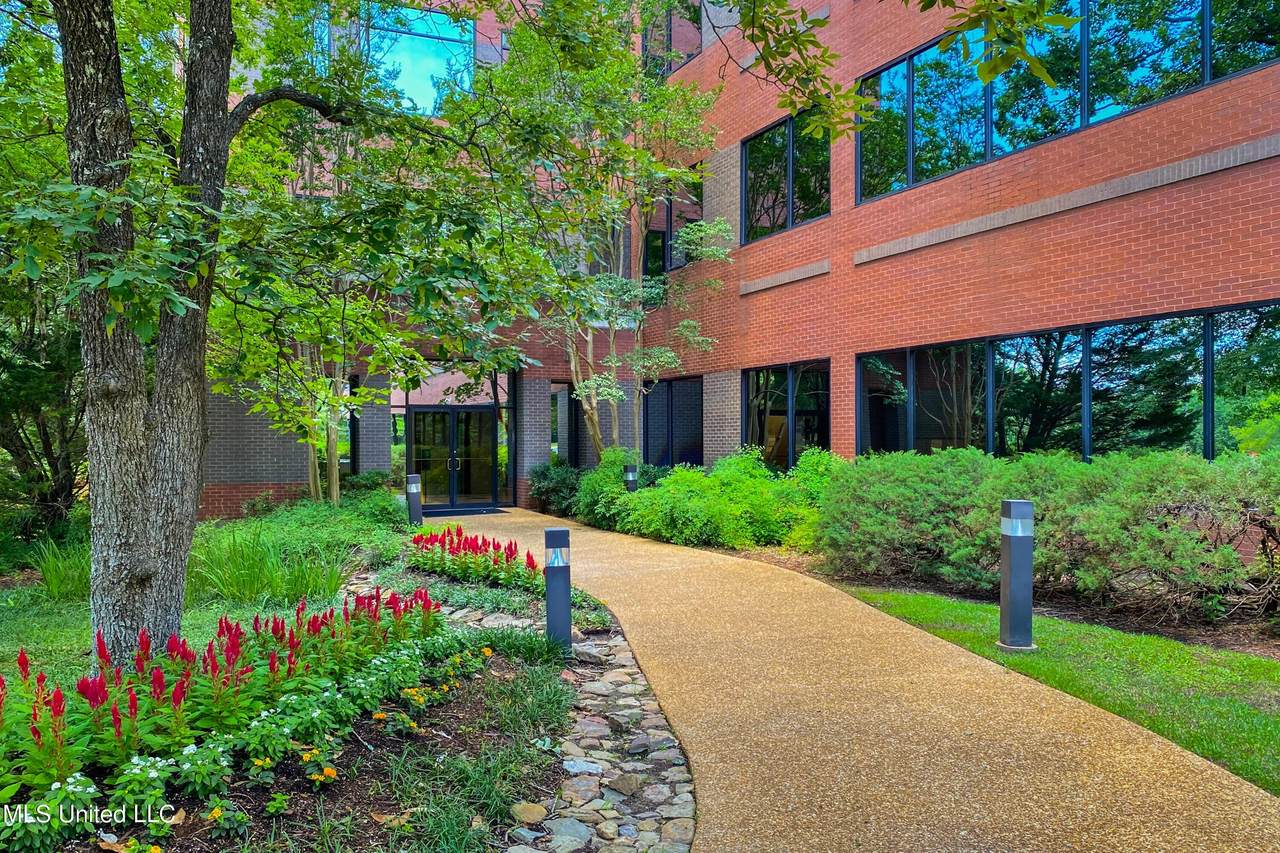 775 Woodlands Parkway - Photo 1