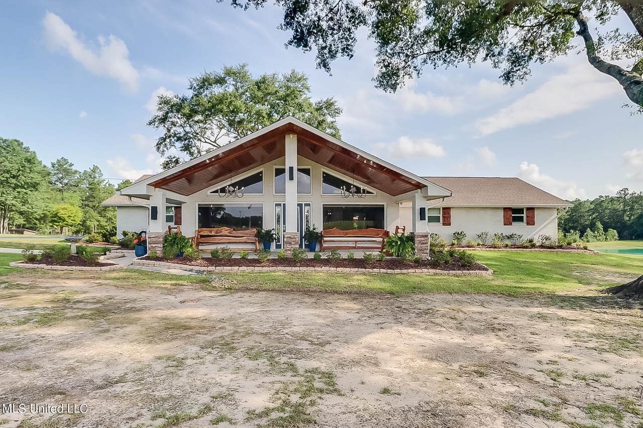 21611 Saucier Fairley Road - Photo 1