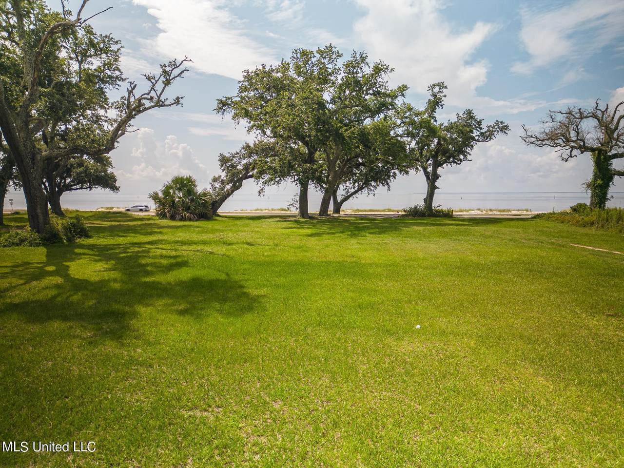 936 Beach Boulevard - Photo 1