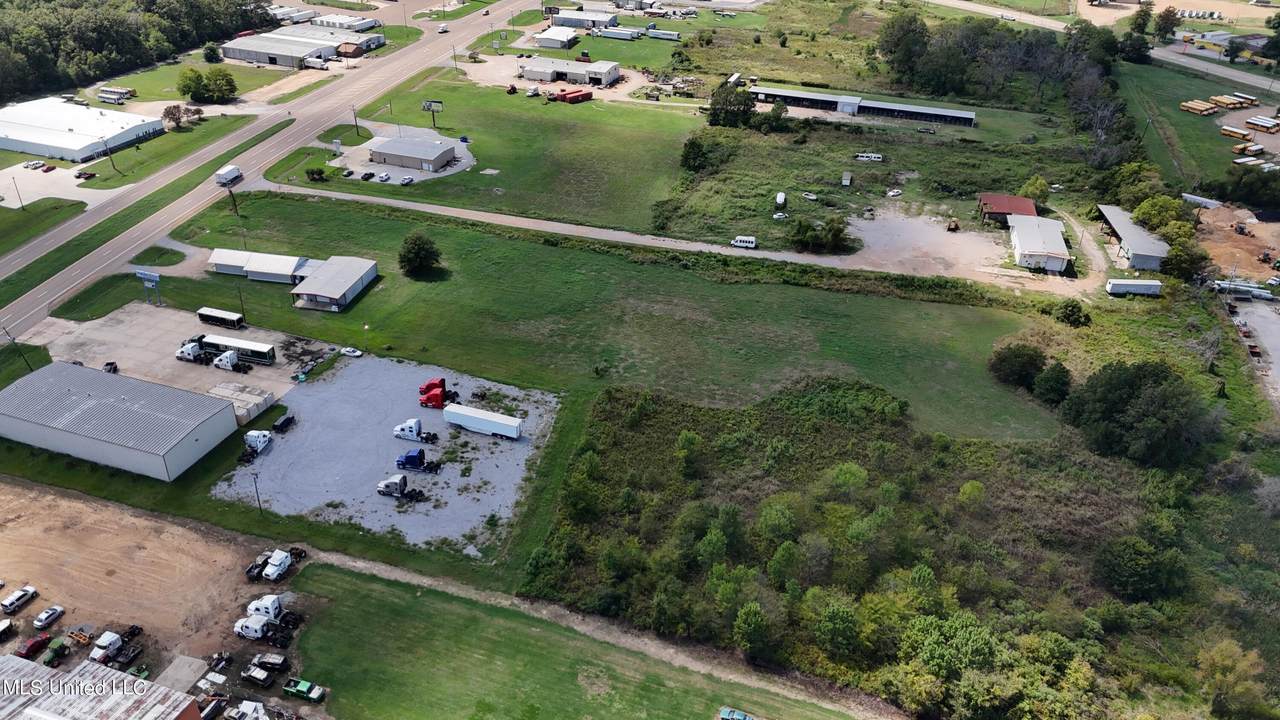1 Hwy 82 E - Photo 1