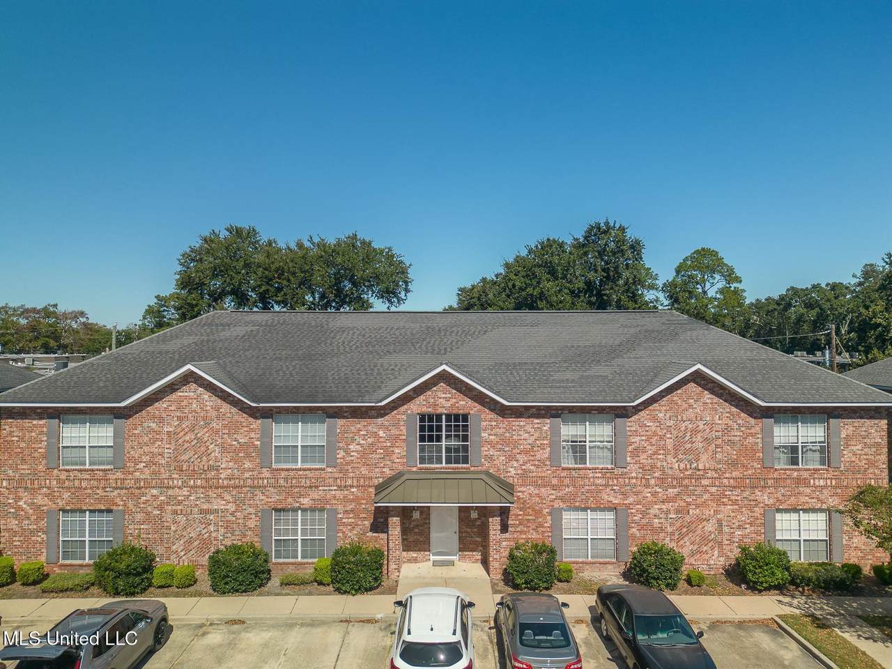 117 Armand Oaks - Photo 1