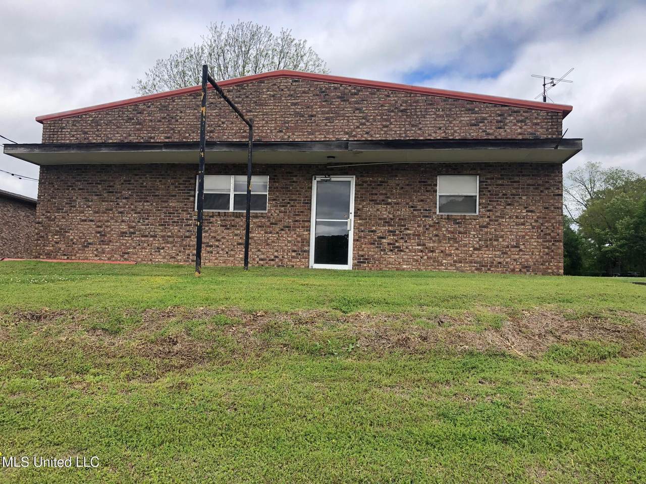 235 Highway 61 - Photo 1