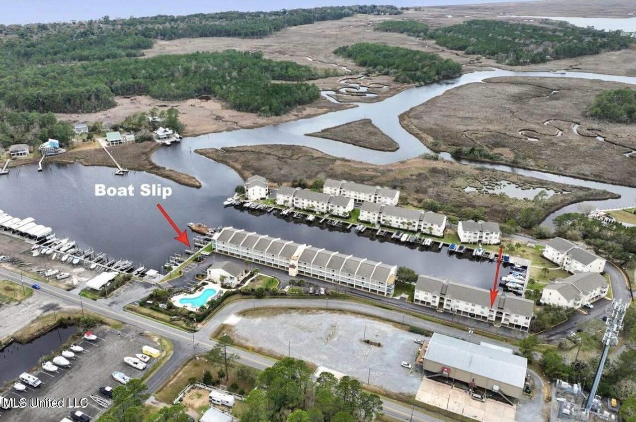 2421 Beachview Drive - Photo 1