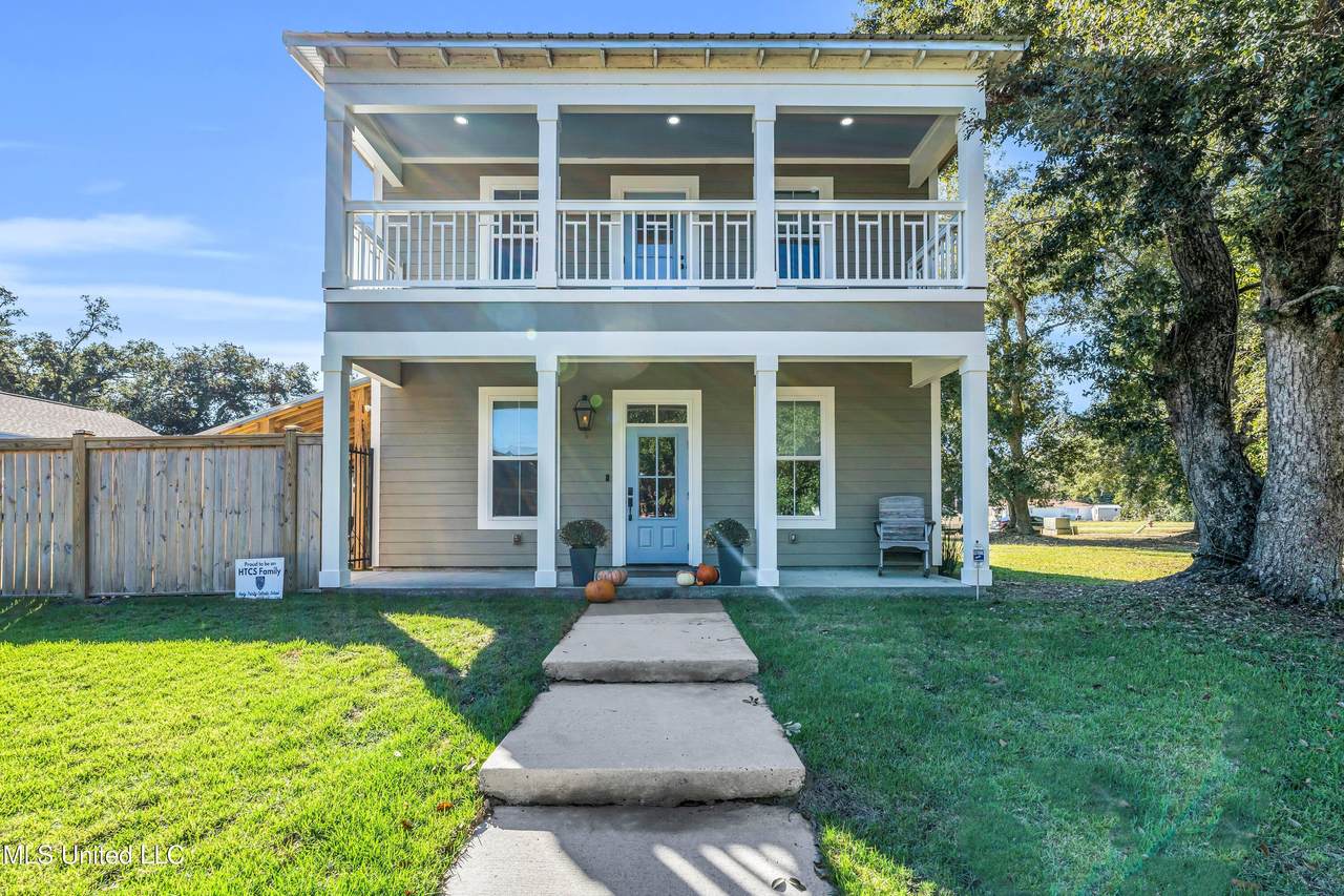 509 Thomas Shields Boulevard - Photo 1