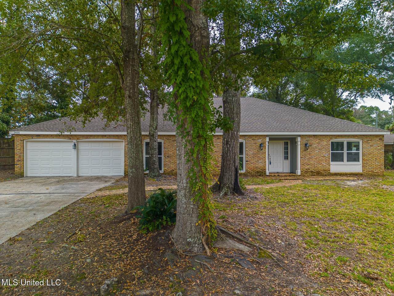 2605 Evergreen Lane - Photo 1