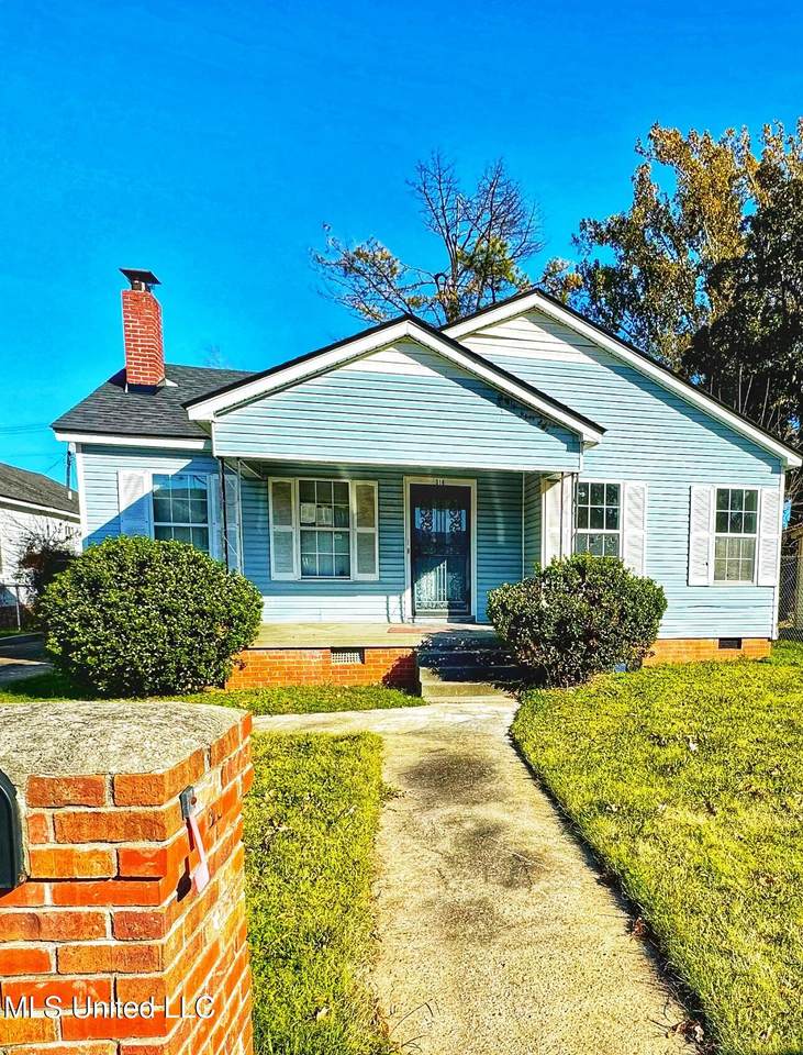 310 Edgar Avenue - Photo 1