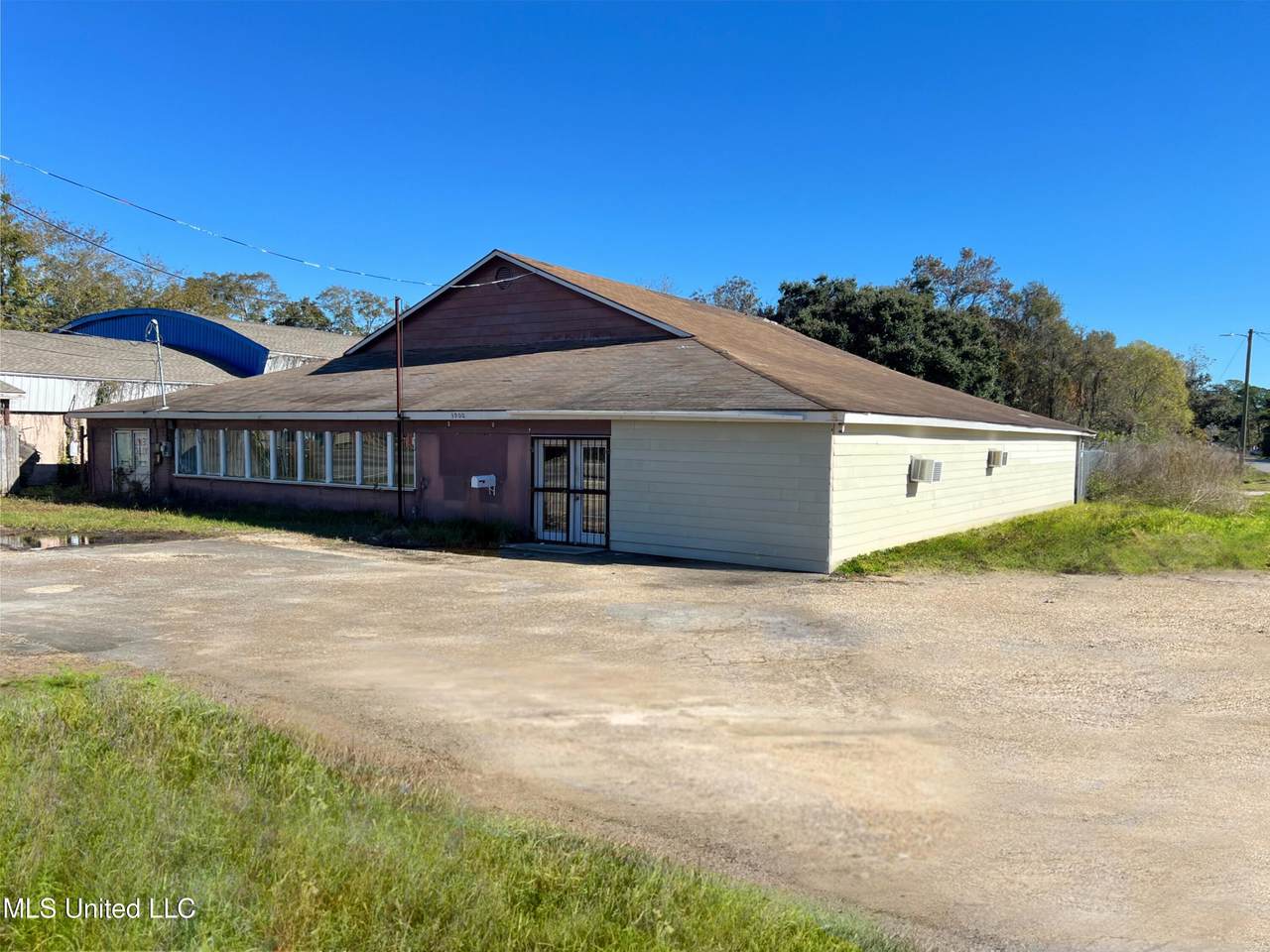3900 Main Street - Photo 1