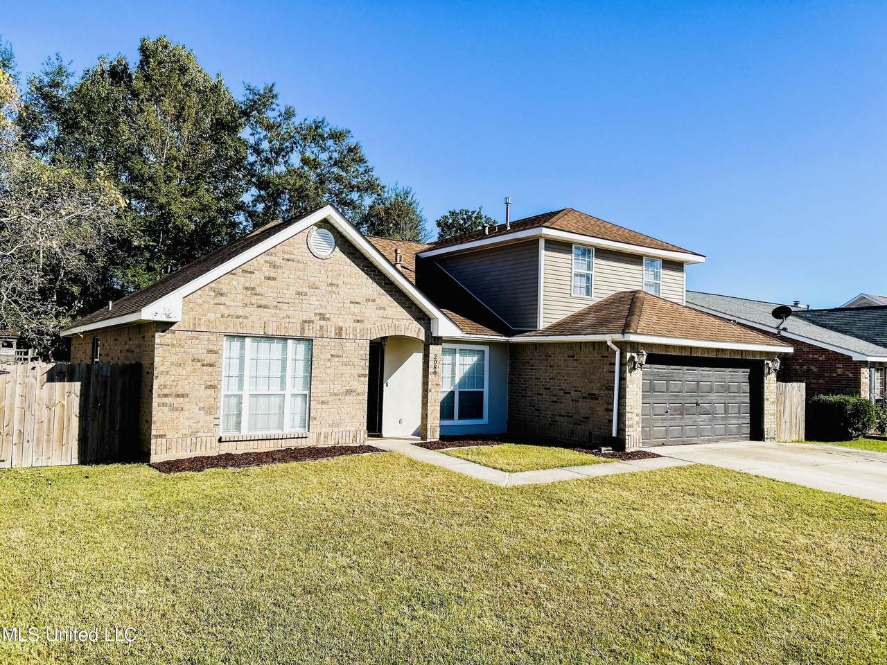 2080 Stone Bridge Drive - Photo 1