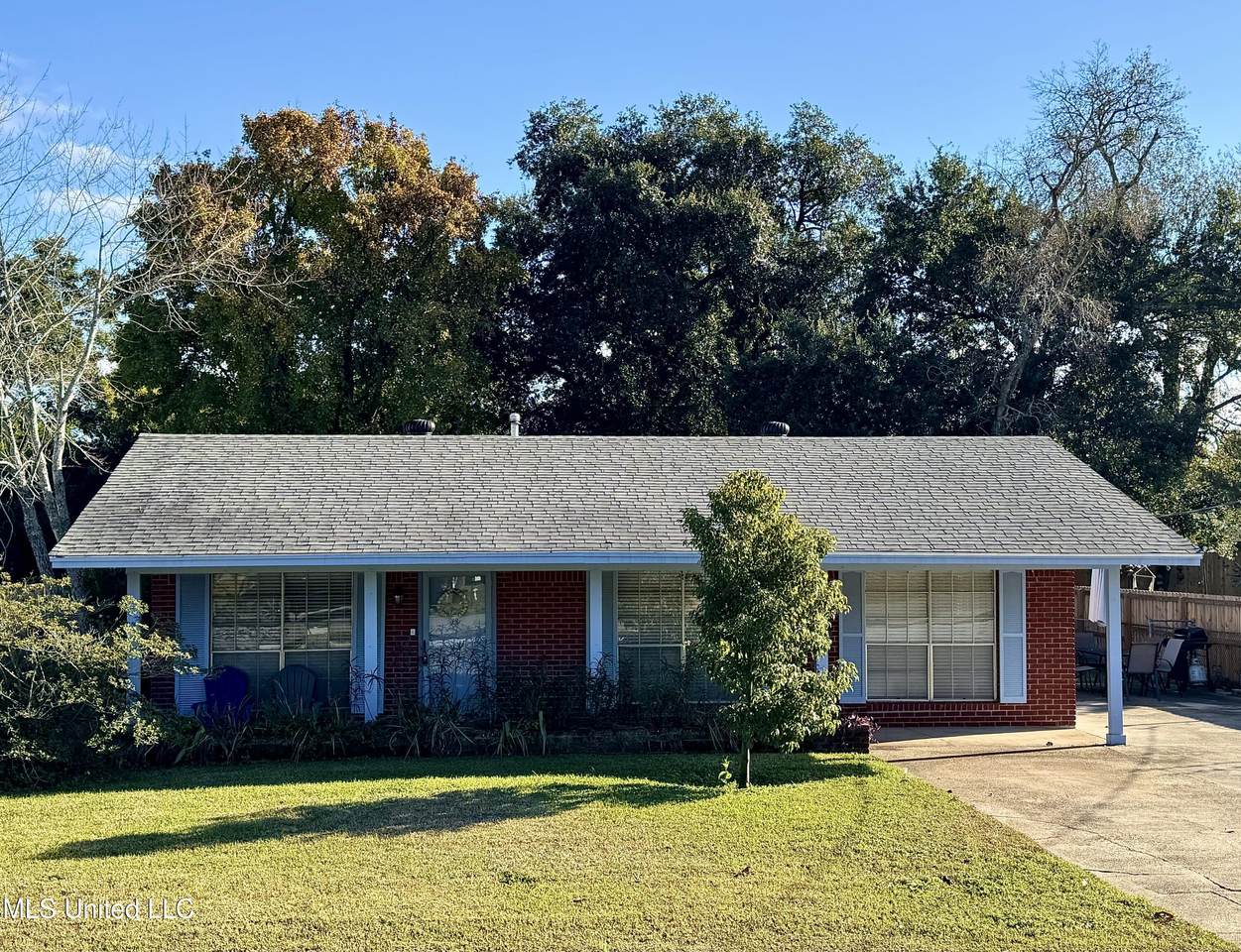 213 Second Street - Photo 1