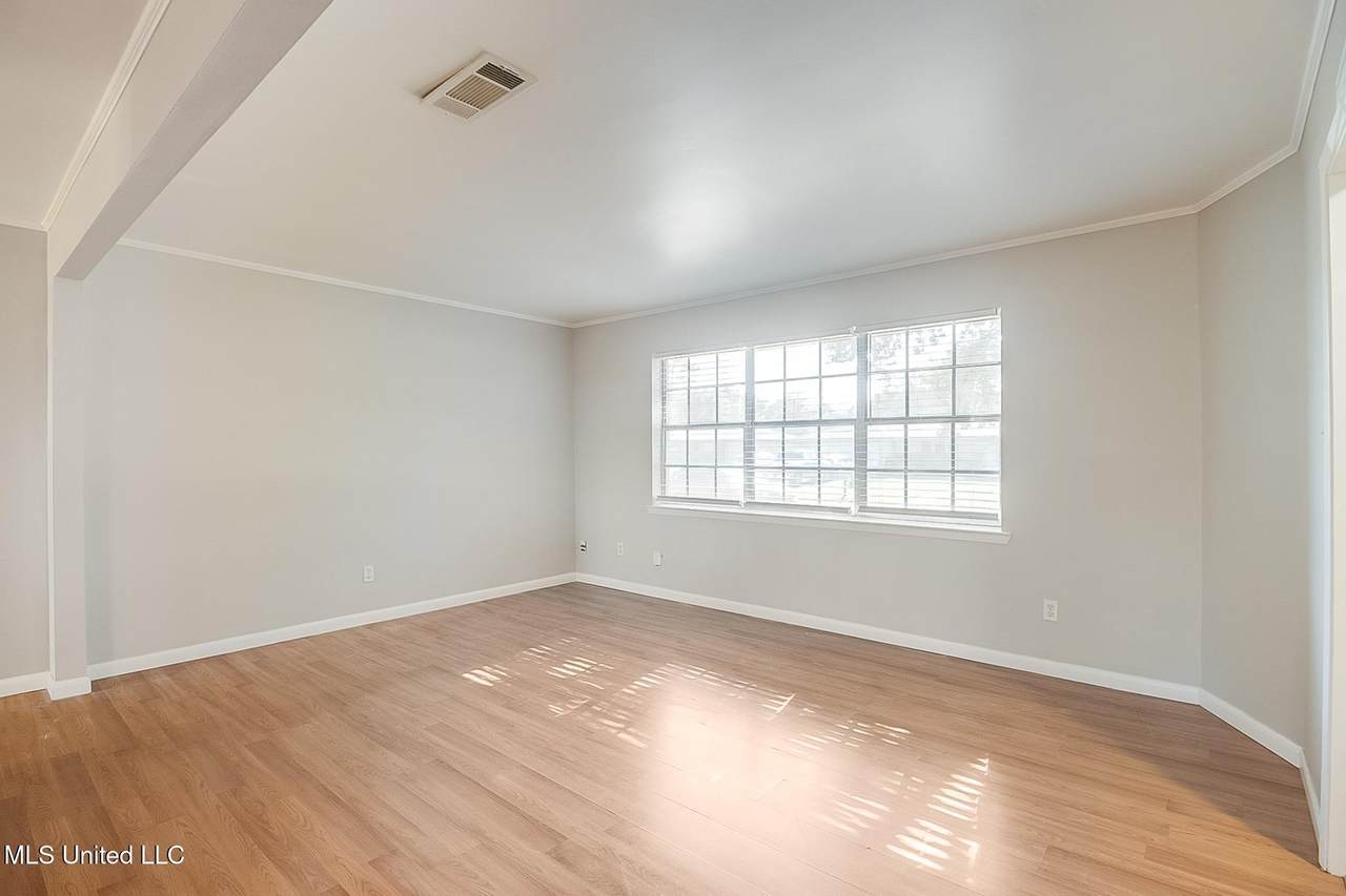 2322 Lynn Avenue - Photo 1