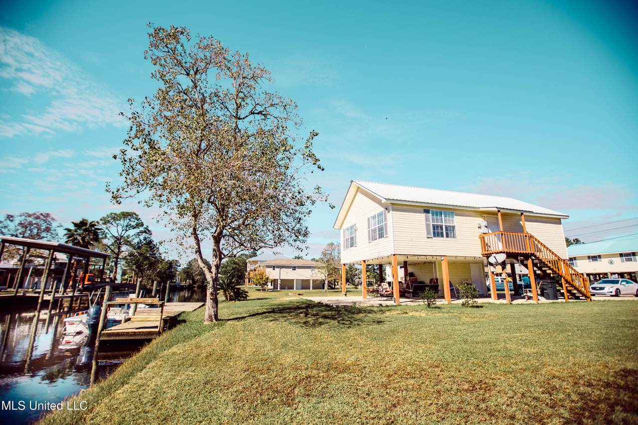 4029 Robin Street - Photo 1