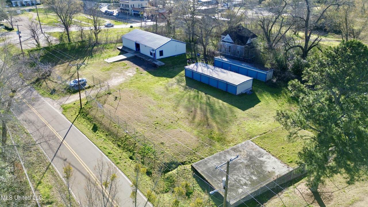 203 Vicksburg Street - Photo 1