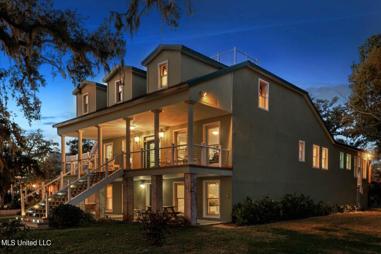 513 Front Beach Drive - Photo 1