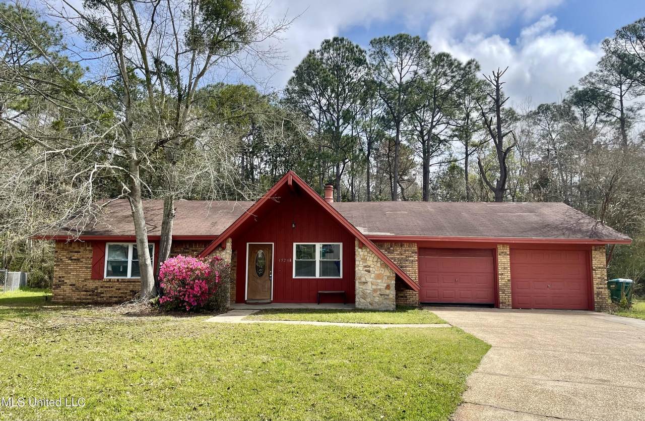 15208 Cindy Cove - Photo 1