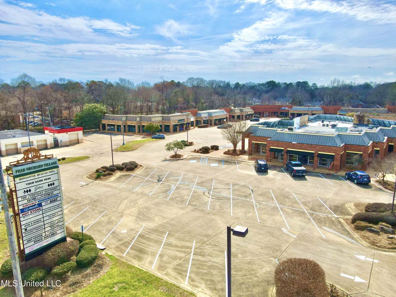 1625 County Line Road - Photo 1