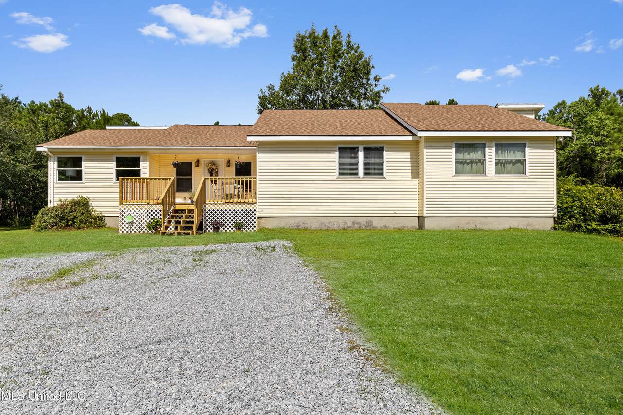 10029 Joes Bayou Road - Photo 1